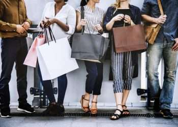 How to Find Women’s Clothes and Footwear On a Discount Price and Its Discount Codes