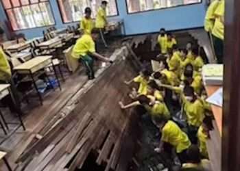 Children injured after classroom floor completely collapses into pool of water