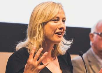 Carole Cadwalladr dropped by Tortoise ahead of Observer takeover