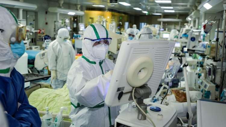 Covid-like bat virus discovered at SAME LAB in China accused of leaking pandemic bug with fears it could infect humans