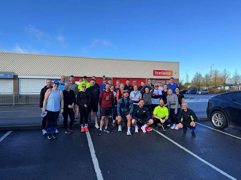 10 Runners Running for Their Lives” – The Giveaway That Turned Into a Movement