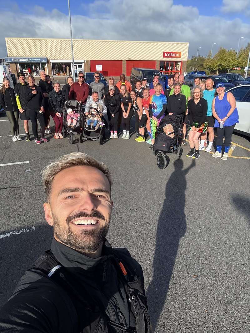 10 Runners Running for Their Lives” – The Giveaway That Turned Into a Movement